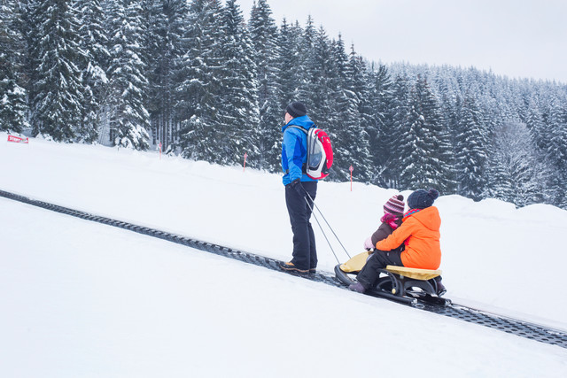 Rodeln am Wasen in Muggenbrunn.