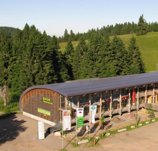 Blick auf das Haus der Natur
