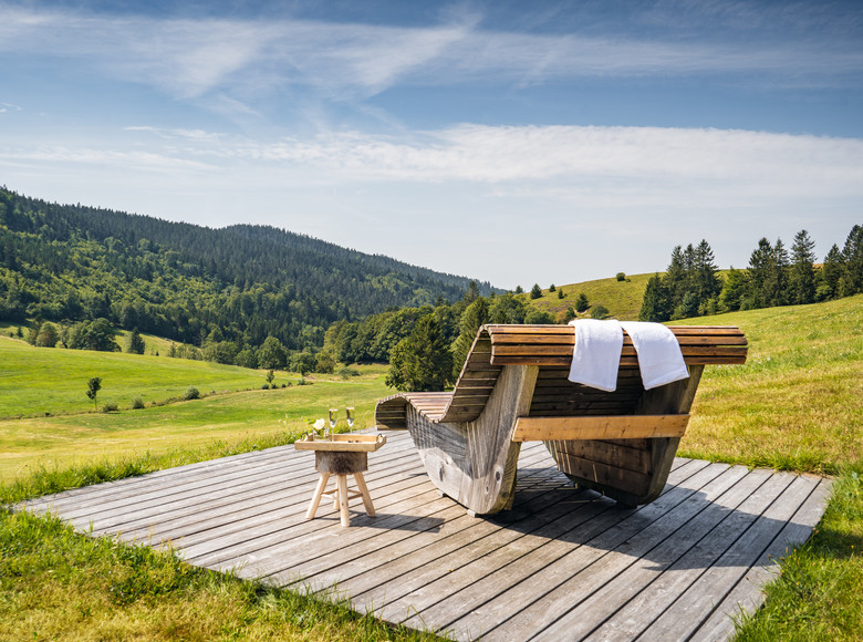 Wellnessliege in der Natur 