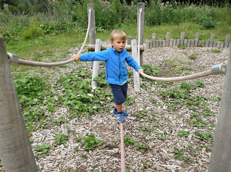 Spielplatz beim Pfad