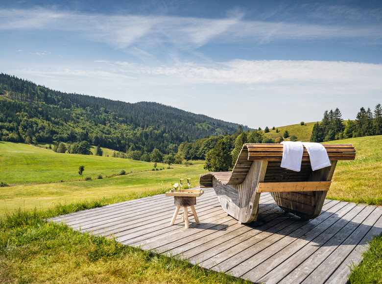 Wellnessliege in der Natur 