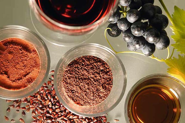 Entwickelt wurde das SanVino Konzept von Irmgard Sanwald, Kosmetikfachfrau und Winzergattin, die sich von den Weinbergen ihres Mannes und den Wirkstoffen der Traube inspirieren ließ.