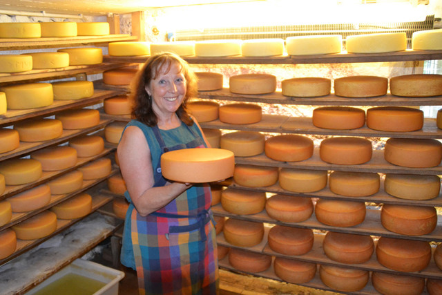 Die Käserei ist eindeutig Christins Hoheitsgebiet.