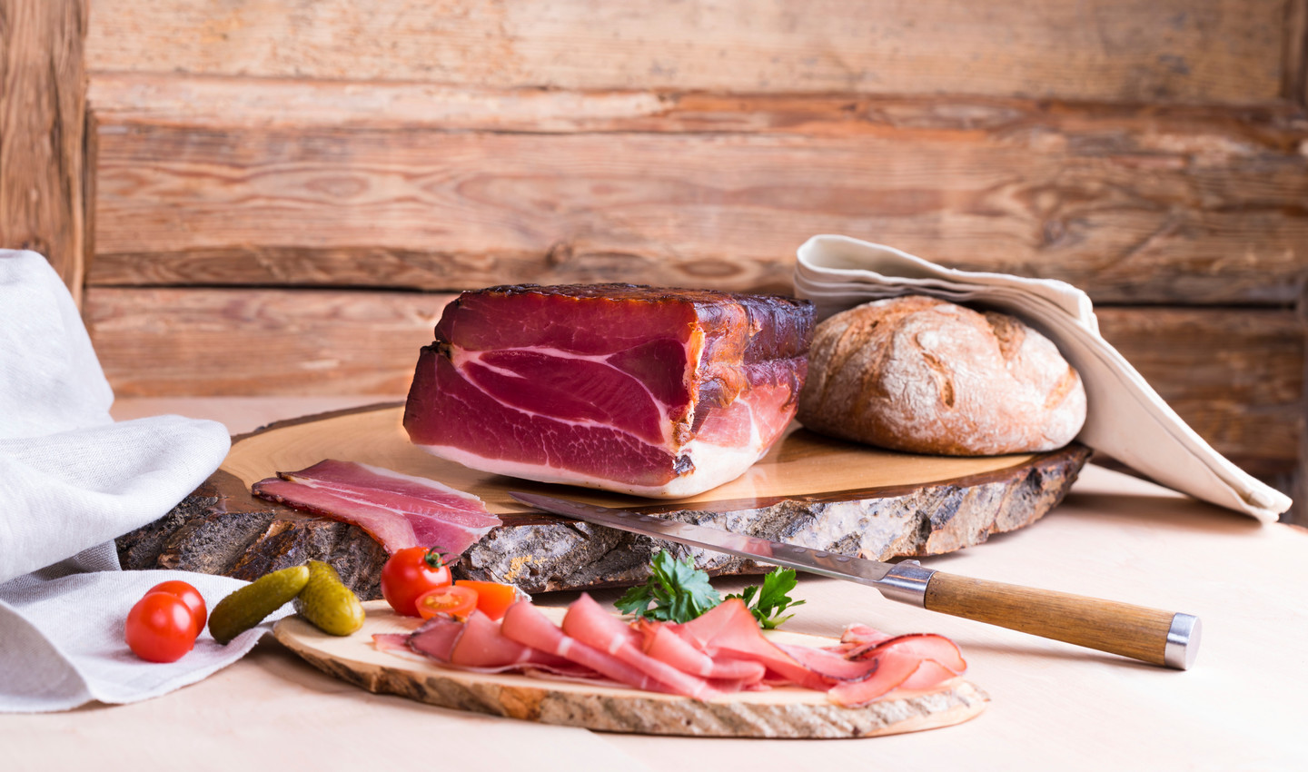 Der Schwarzwälder Schinken gehört zu einem guten Vesper immer dazu.